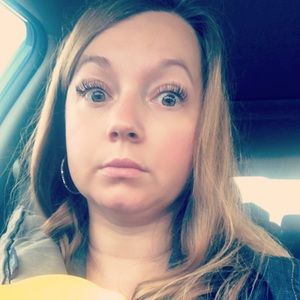 Meet your Posher, Angie